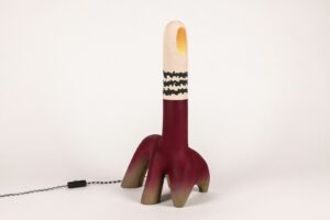 Ceramiczna lampa podłogowa w kolorze figi