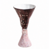 Ceramiczny różowy kielich artystyczny